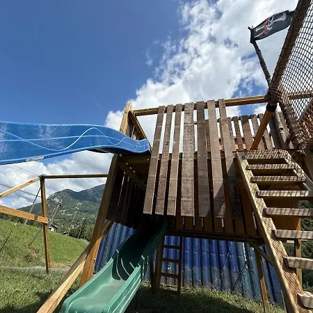 Nyaraló Caro, La Petite Maison *