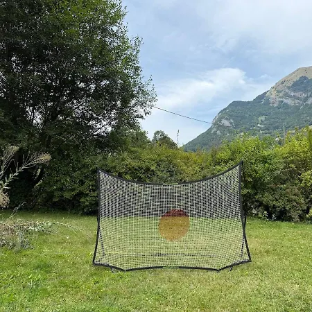 Nyaraló Caro, La Petite Maison